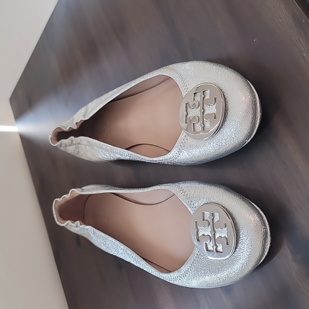 Tory Burch Silver Metallic Logo Ballet Flats